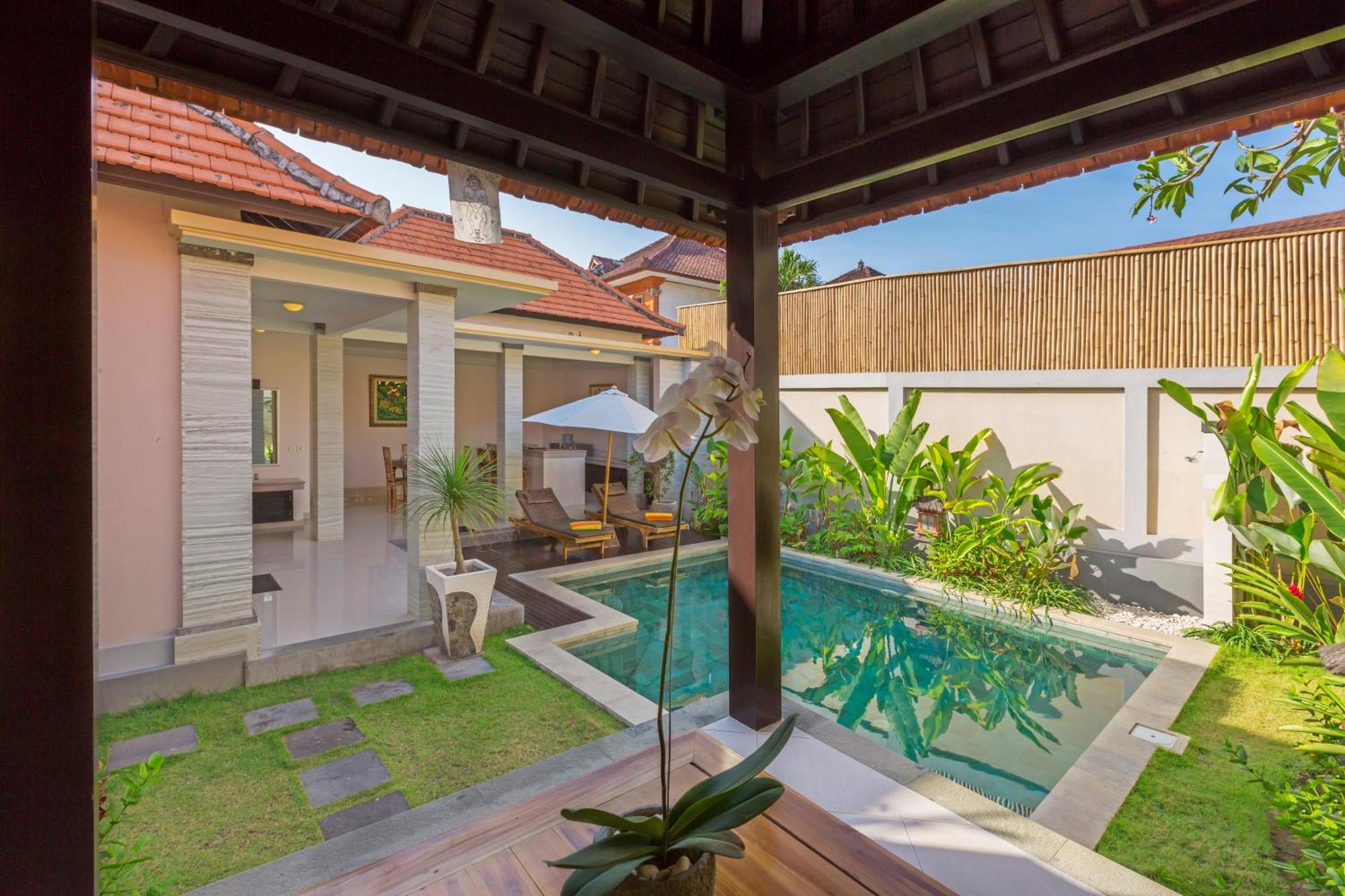 Kubal Villa And Living Seminyak Canggu Kültér fotó